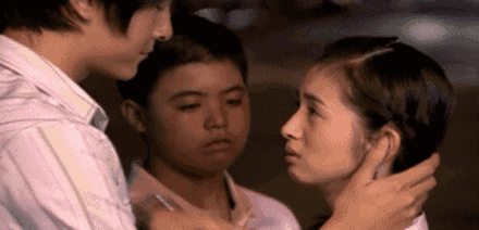 撒狗粮.gif